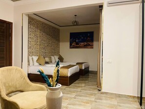 Quarto casal luxo, vista para a montanha | Cofres nos quartos, cortinas blackout, quartos à prova de som