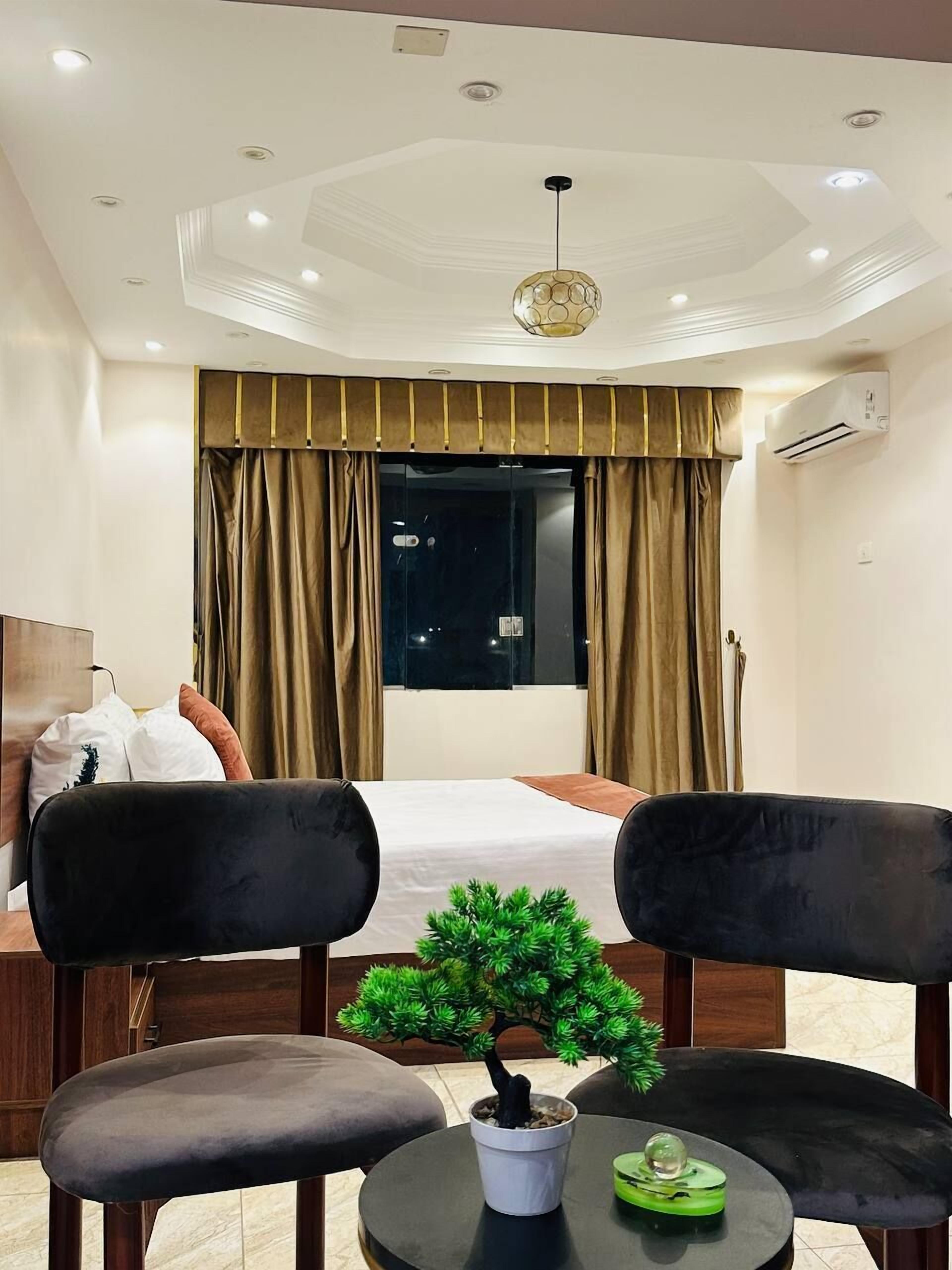 Deluxe eenpersoonskamer | Lakens van Egyptisch katoen, luxe beddengoed, donsdekens