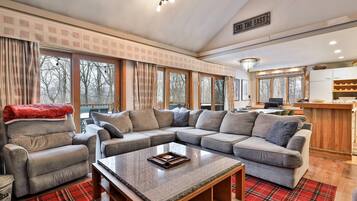 智能電視、壁爐、 辦公室、電腦螢幕