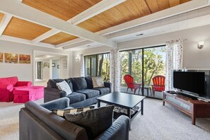 Smart TV, fireplace, DVD player, foosball