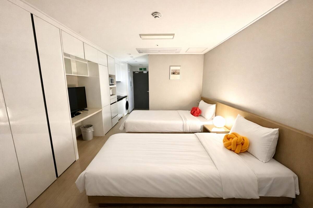 Twin Room | Free WiFi