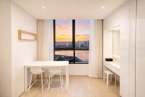 Unclassified image, 4 of 14, button - The DecemberStay Incheon Songdo (Incheon)