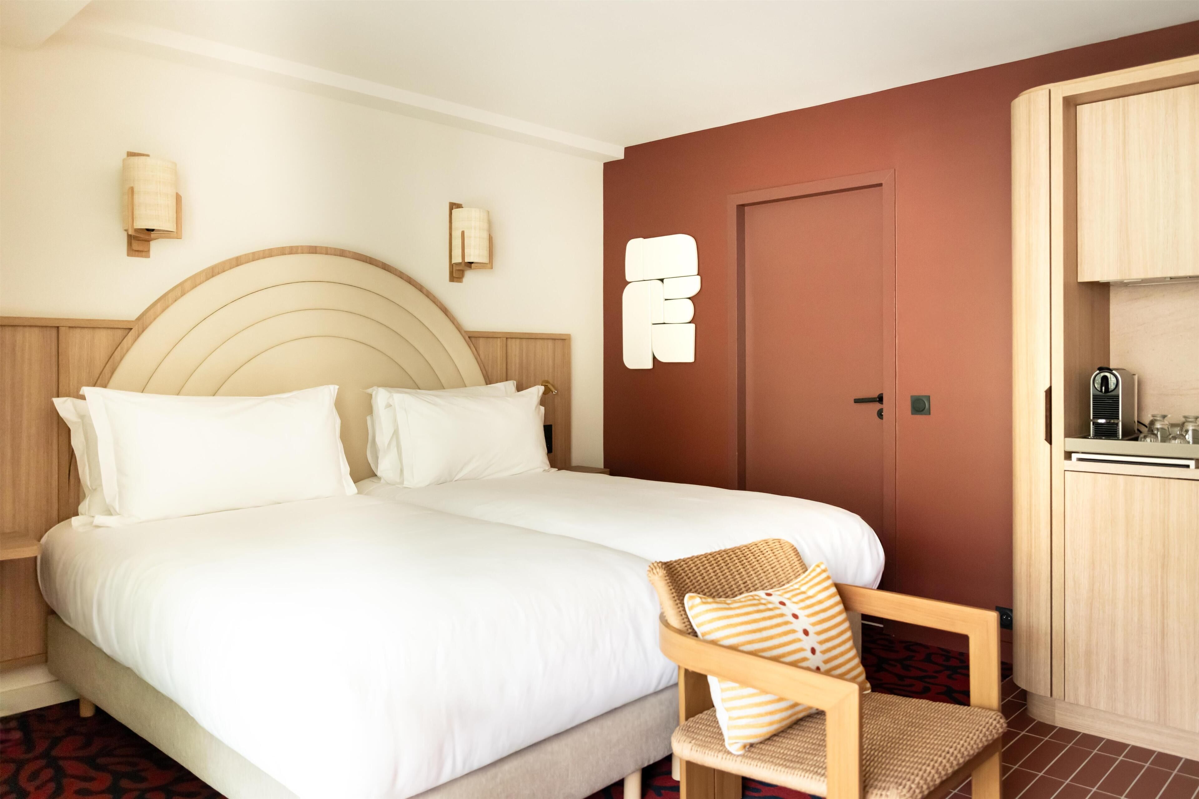 Premium bedding, pillow-top beds, minibar, in-room safe