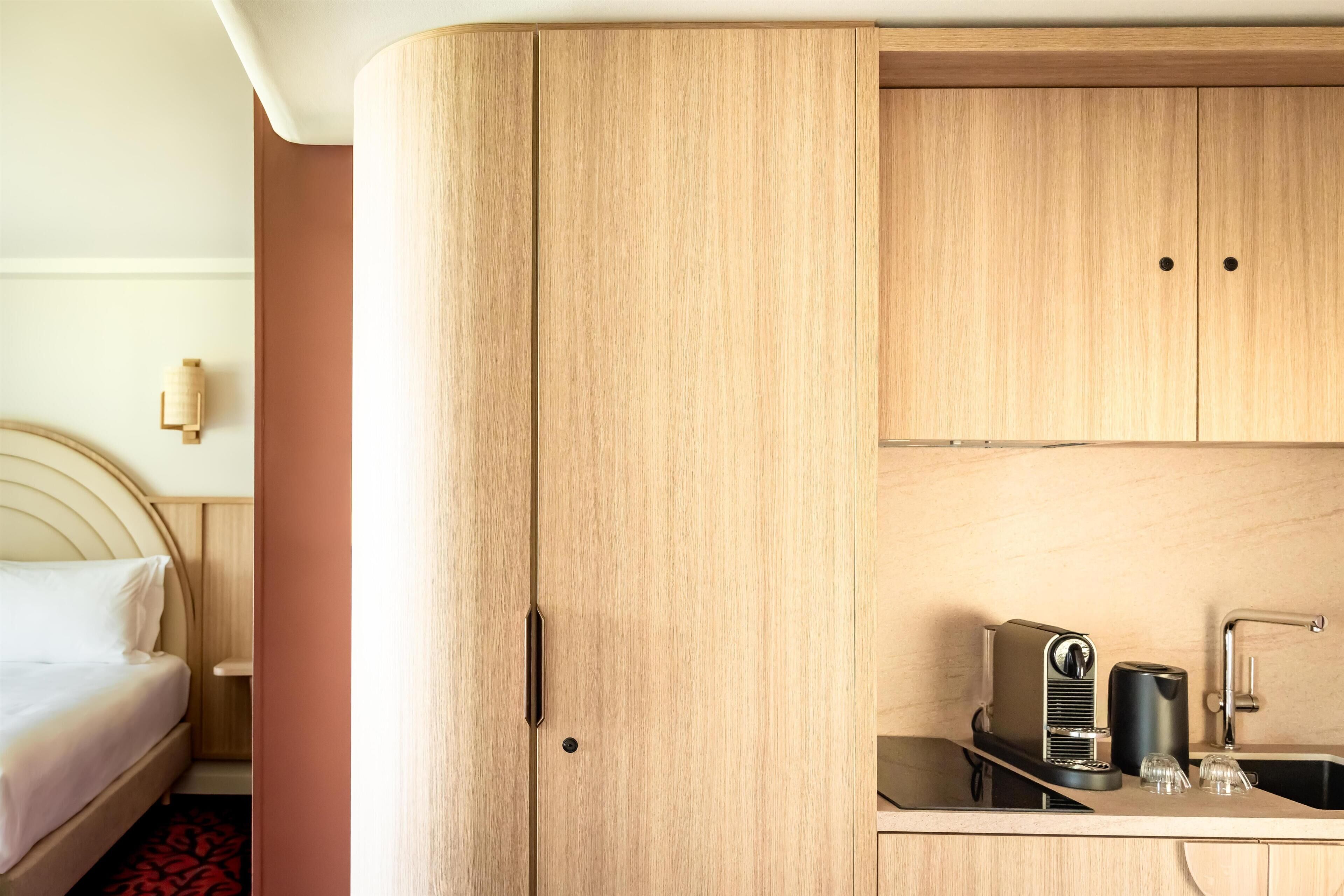 Minibar