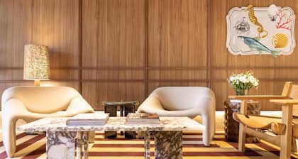 Hotel Ventura Saint-Tropez, Tapestry Collection By Hilton