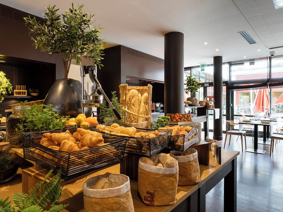 Dagelijks ontbijtbuffet (EUR 27 per persoon)