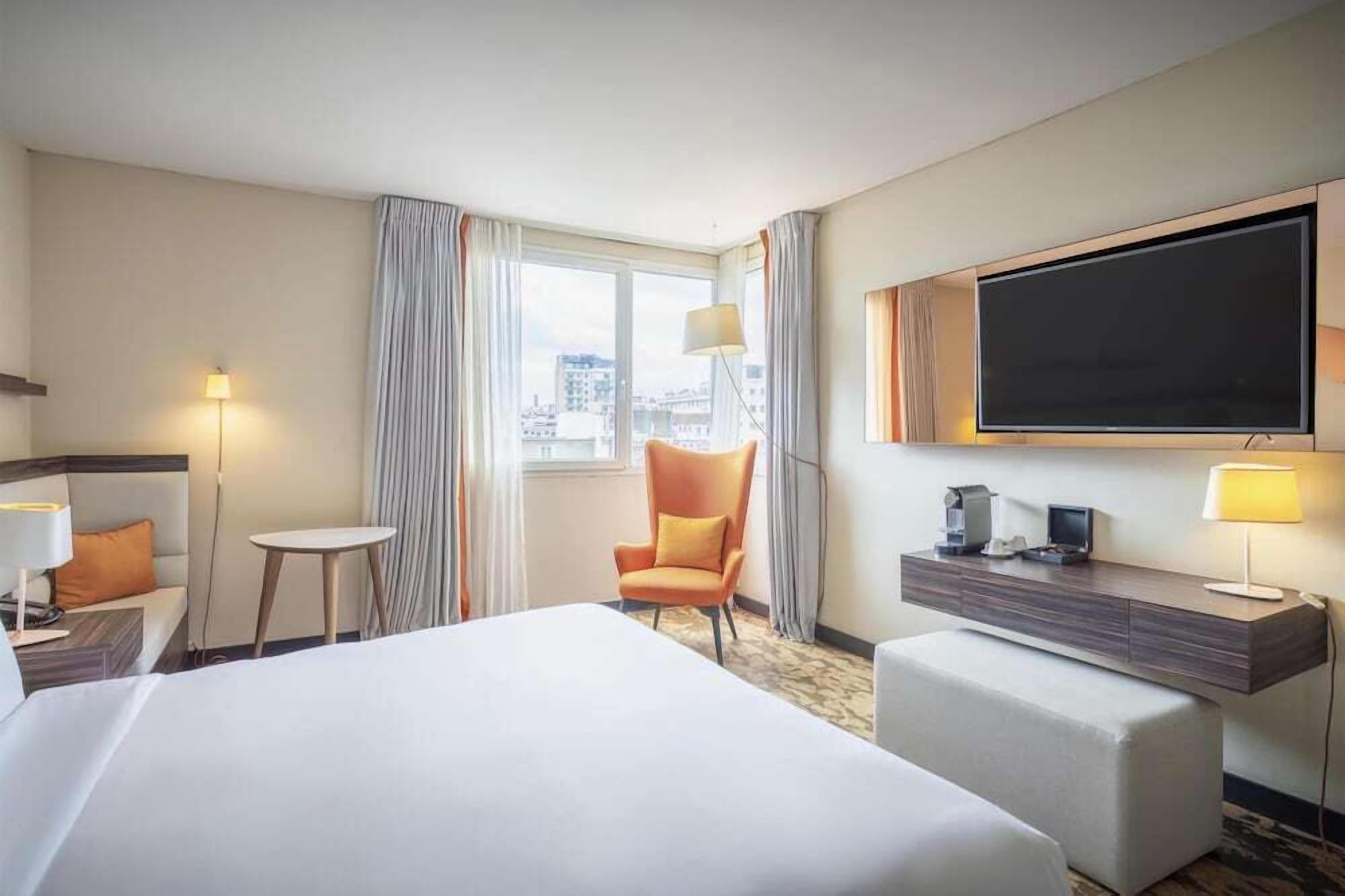In-room safe, desk, laptop workspace, blackout curtains