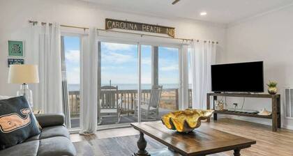 Smile Maker by Carolina Getaway - Oceanfront w/ Elevator, Sleeps 27