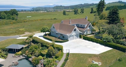 Private 7BR Estate | Pool, Spa & Lake Views | Sleeps 18 | Taupō
