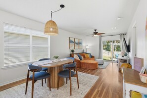 Interior - Blue Angles Flyover, 7 Miles to Perdido Key, Pet Friendly! (Pensacola)