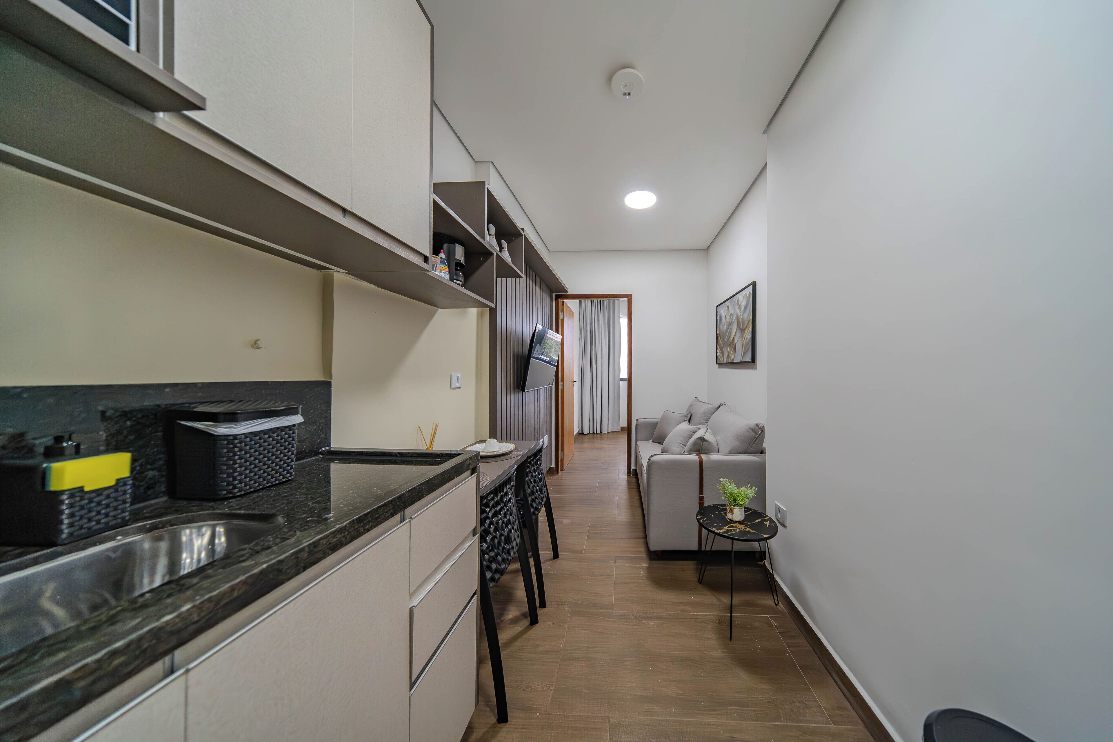 เบสิกอพาร์ทเมนท์, วิวเมือง | ครัวส่วนตัว