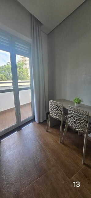 Suite Dupla com sacada | Living area - PRIMUS HOUSE (São Paulo)