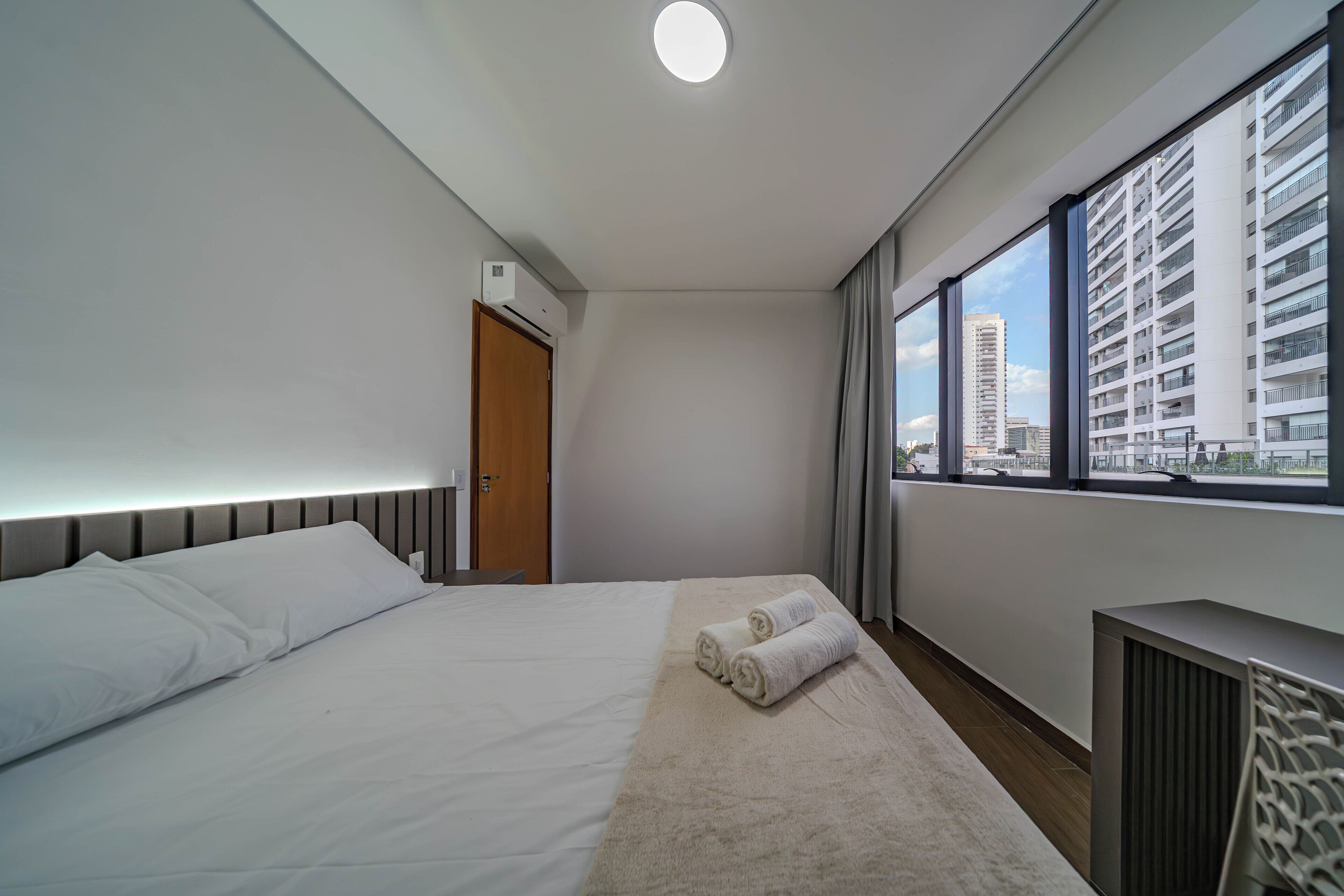 Basic Apartment, City View | Blackout curtains, soundproofing, iron/ironing board, free WiFi