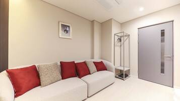 Signature Twin Room | Free WiFi