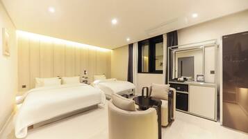 Premium Twin Room | Free WiFi
