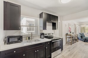 50-inch LED TV with digital channels, streaming services - Lauderdale Breeze Villas (Fort Lauderdale)