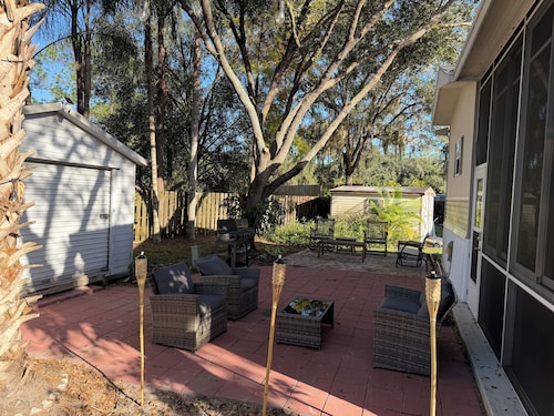Updated River Ranch Cabin + Golf Cart