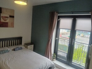 WiFi - Cheap modern room (Dublin)