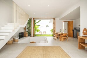 Vila luxo, vista para a piscina | Área de estar