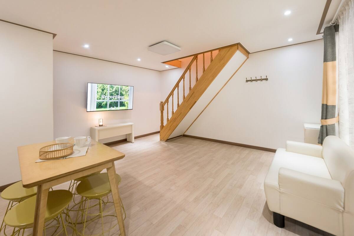 Basic Room, 1 Bedroom (102 Banana) | 1 bedroom, free WiFi