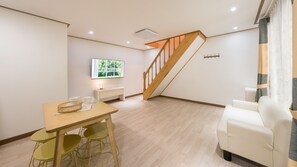 Basic Room, 1 Bedroom (102 Banana) - Gapyeong Nami Island Andy Pension (Gapyeong-gun)