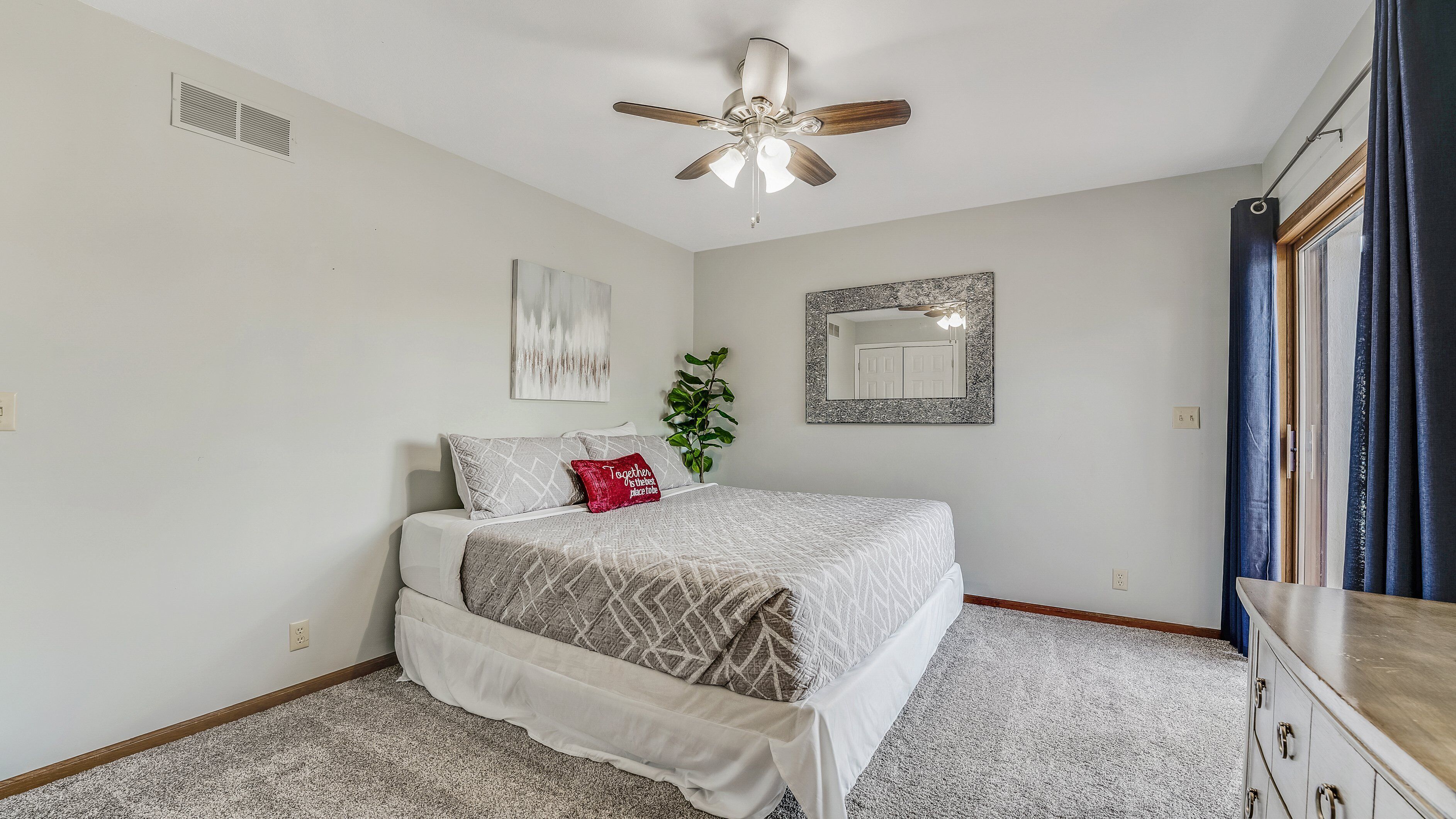 Strygejern/strygebræt, weekendseng, gratis Wi-Fi, sengetøj