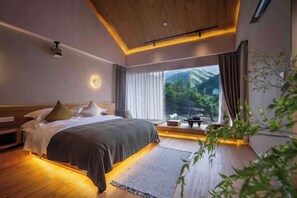 Superior Double Room, Mountain View | Down comforters, soundproofing, iron/ironing board, free WiFi - Tonglu TianKong MiLing Homestay (Hangzhou)