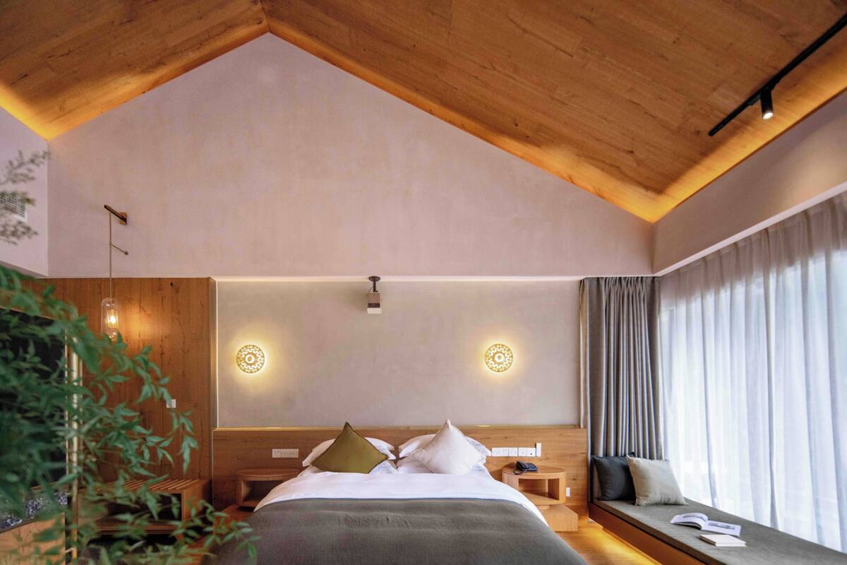 Doppia Superior, vista montagna | Copriletto in piuma, insonorizzazione, ferro/asse da stiro