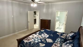 3 dormitorios, escritorio, tabla de planchar con plancha y wifi gratis