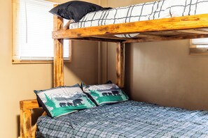1 bedroom, desk, travel crib, free WiFi