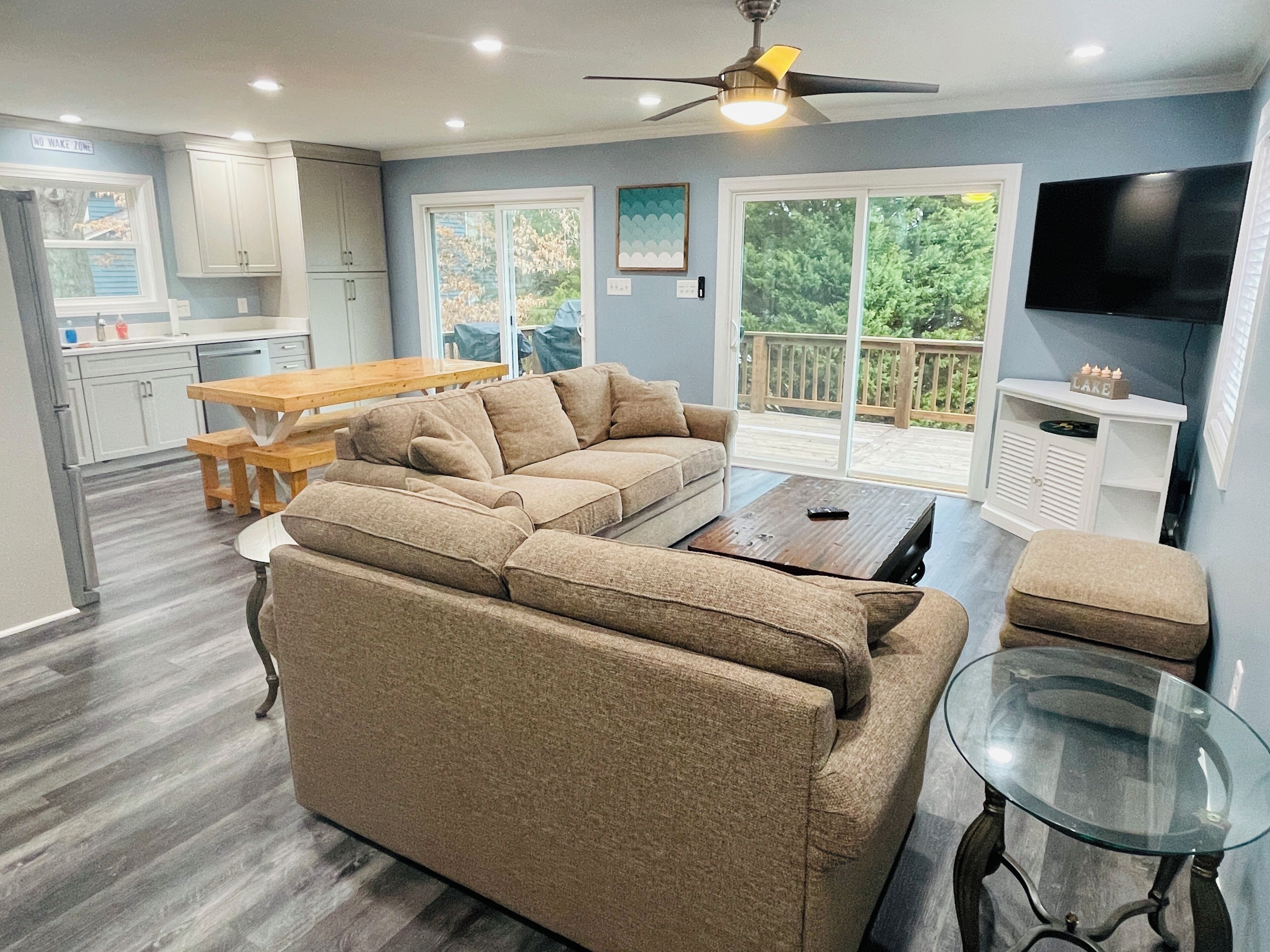 Télévision, cheminée