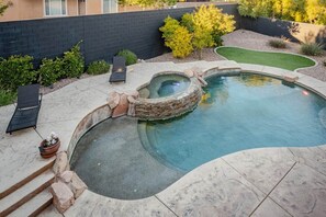 Pool - LV1 Luxury Pool & Spa Desert Oasis Villa - Vegas Best! (Spring Valley)