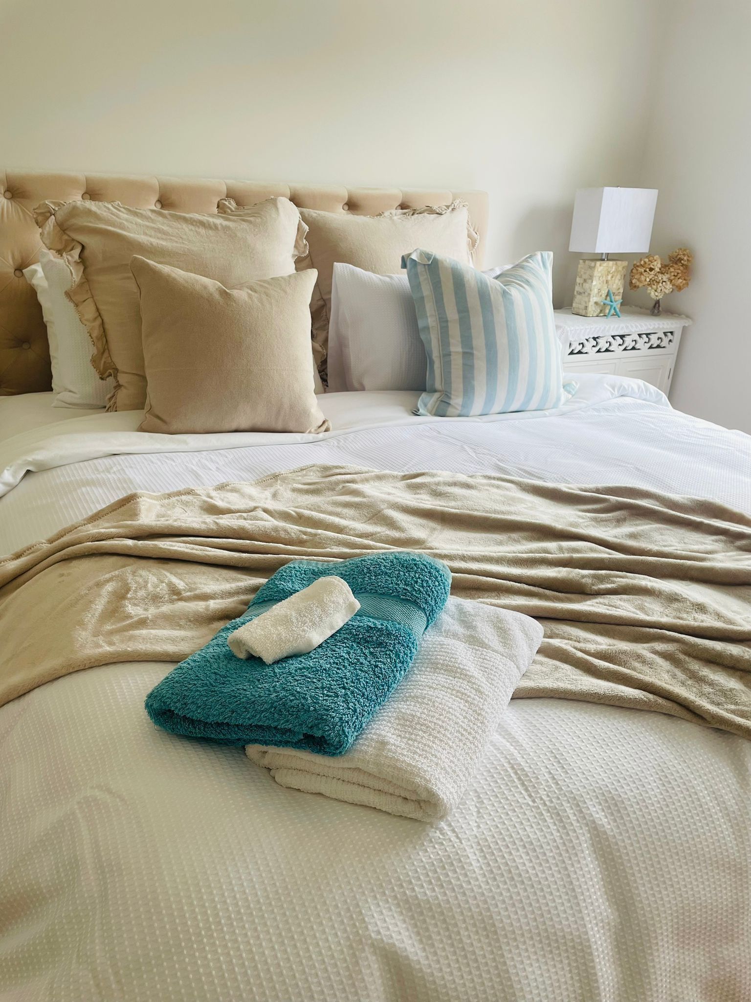 熨斗/熨衫板、免費 Wi-Fi、床單