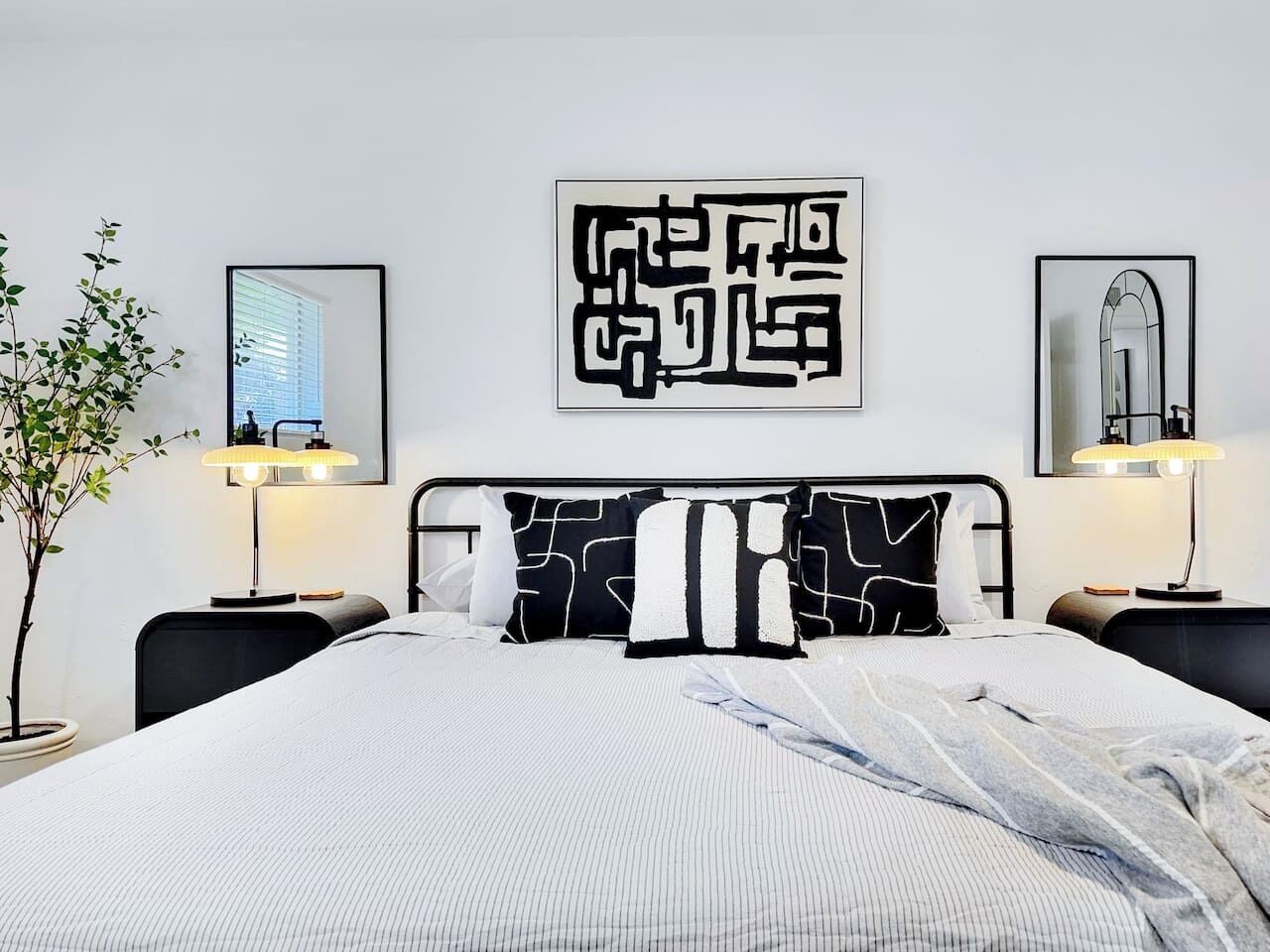 4 Schlafzimmer, Schreibtisch, Bügeleisen/Bügelbrett, kostenloses WLAN