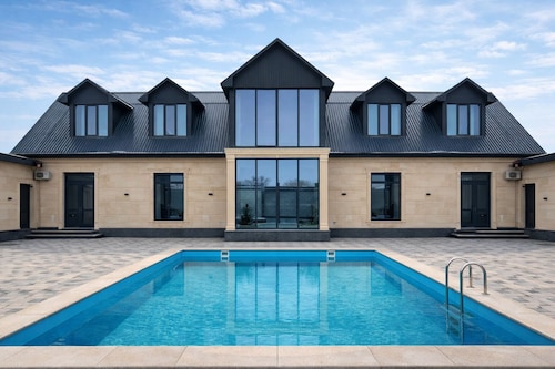 Huaxia Hotel Bishkek