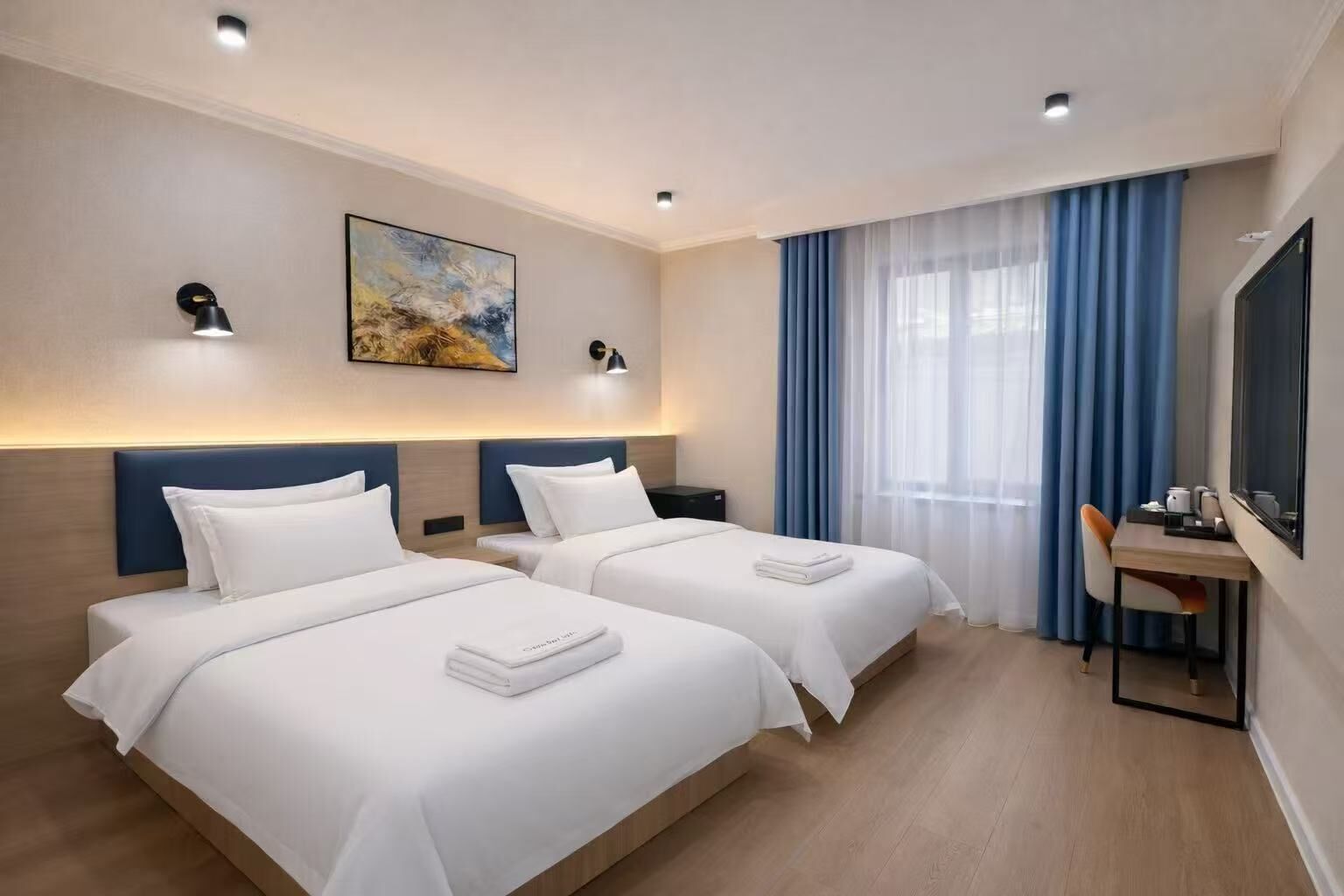 Superior Twin Room, City View | Free WiFi
