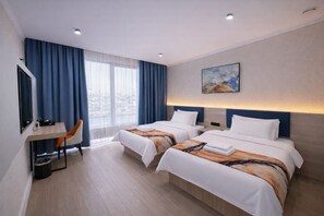 럭셔리 더블룸 또는 트윈룸, 수영장 전망 | 무료 WiFi