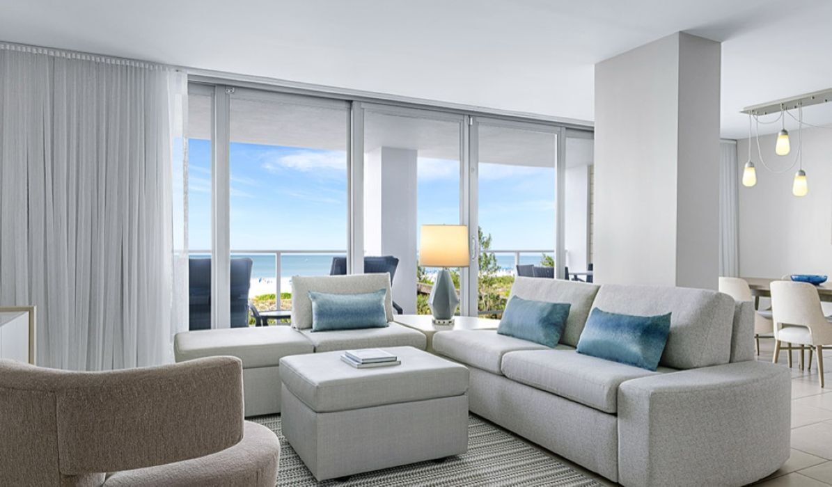 Televisión y chimenea 