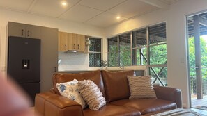 Interior - A Ray Of Sunshine - Self contained Unit (Sunshine Beach)