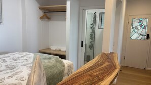 Iron/ironing board, WiFi, bed sheets - A Ray Of Sunshine - Self contained Unit (Sunshine Beach)