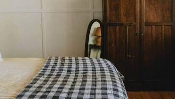 2 chambres, fer et planche Ă repasser, Wi-Fi gratuit, draps fournis