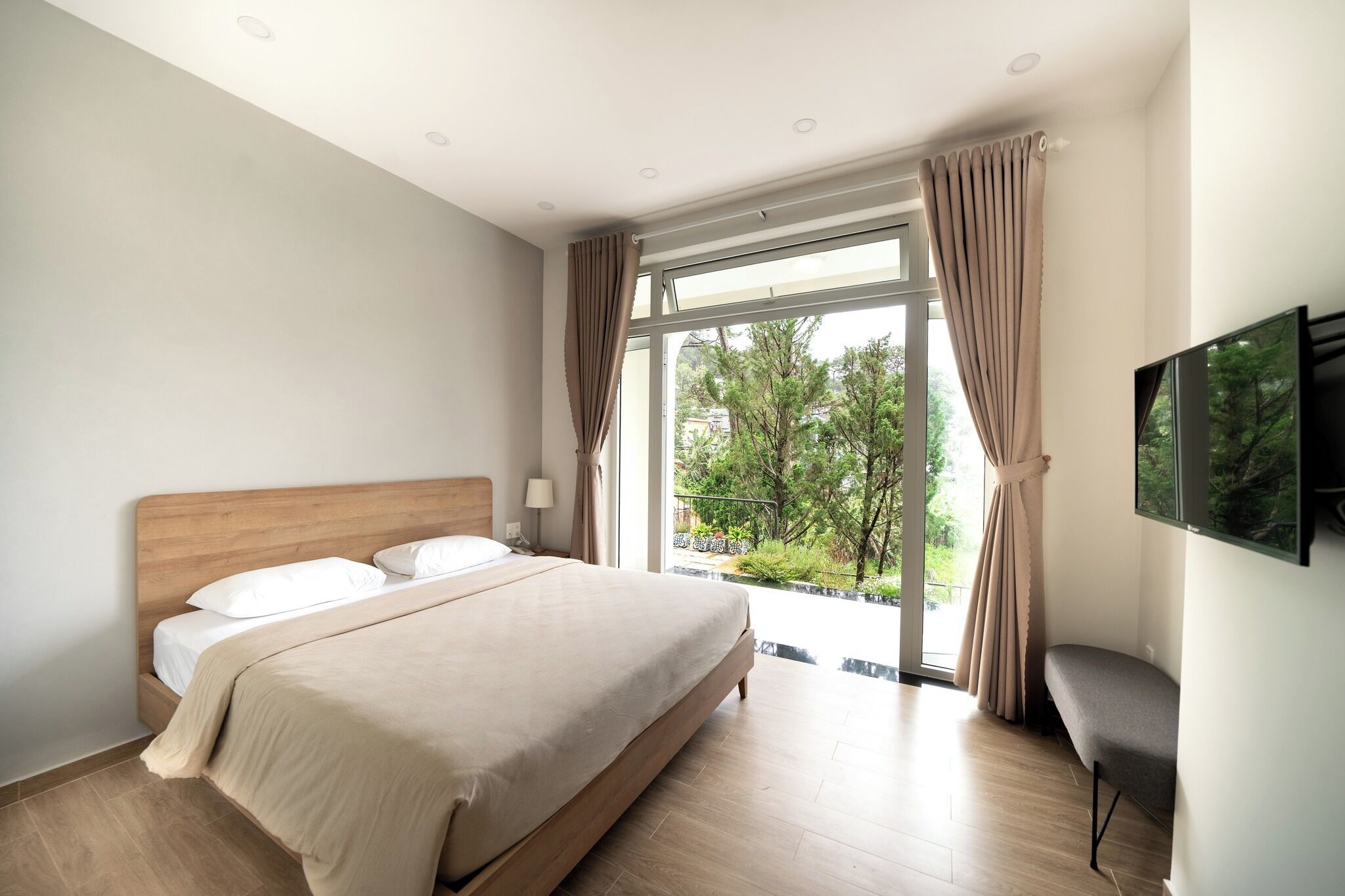 Double Room, Hill View | Blackout drapes, iron/ironing board, free WiFi