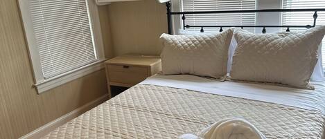 Bügeleisen/Bügelbrett, WLAN, Bettwäsche