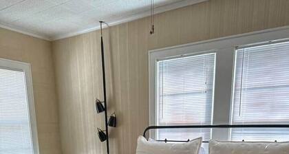 Relaxing 3 BR| Sleeps 7| Duplex