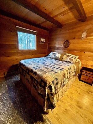 2 slaapkamers, reisbedje, gratis wifi, beddengoed
