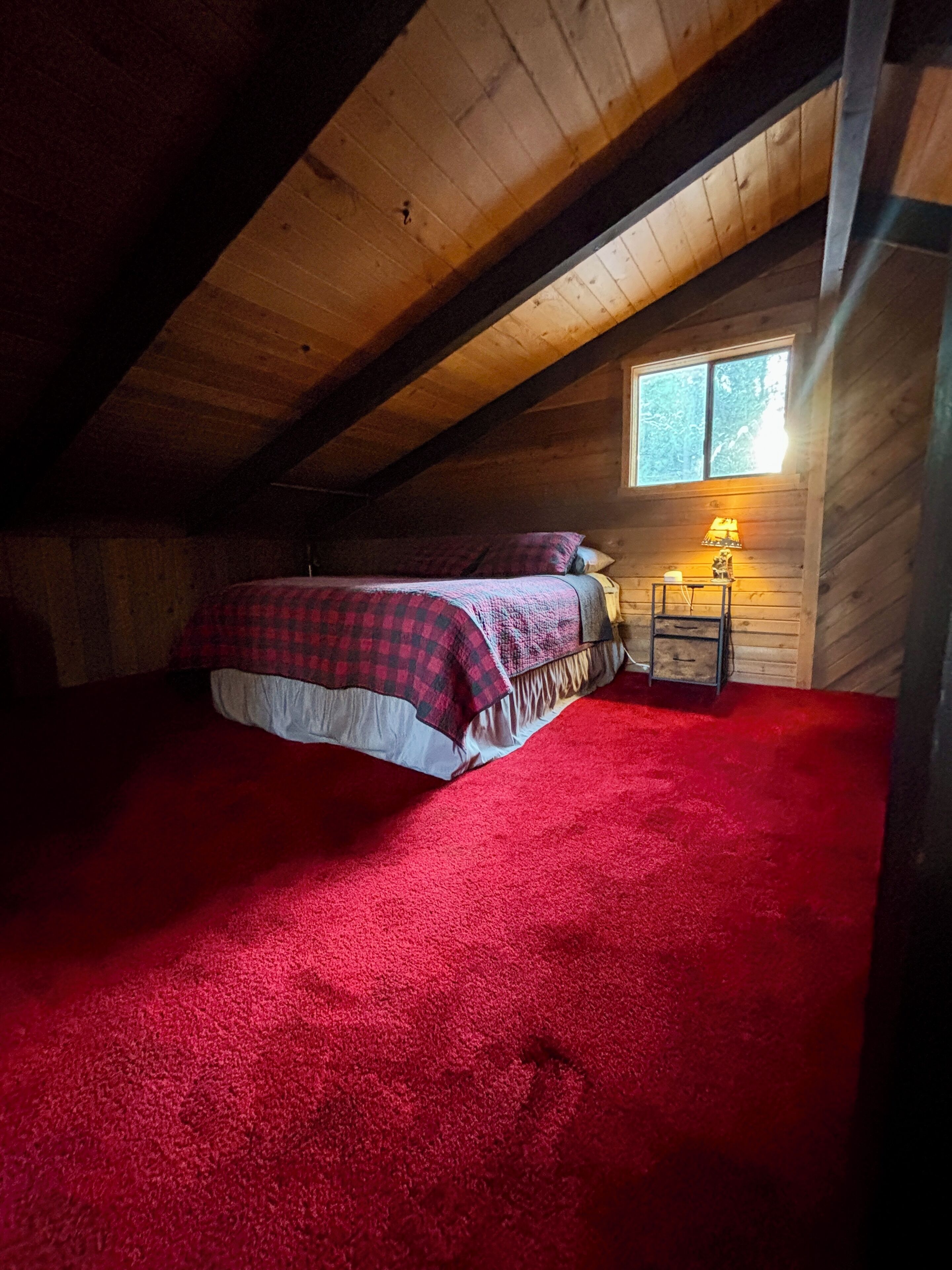 2 bedrooms, travel cot, free WiFi, bed sheets