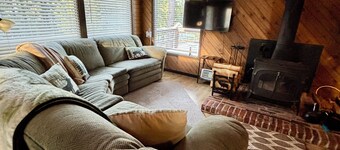 Cozy Cabin in the Woods, Anatone, WA