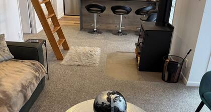 Family and pet friendly home with incredible views