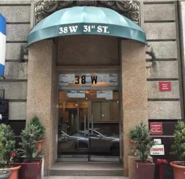 Front of property - Nest Aparthotel Manhattan  (New York)