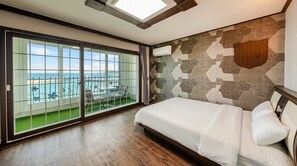 Basic Room, 1 Bedroom (602(Sea View/Bed)) - Beautiful Sea Pet-frie Pension, Yangyang (Yangyang-gun)